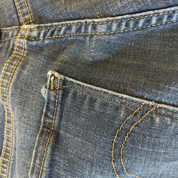 Levi’s Women's Blue Jeans - Picture 8 of 8